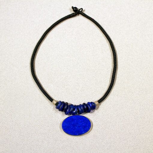Pendentif et petit collier