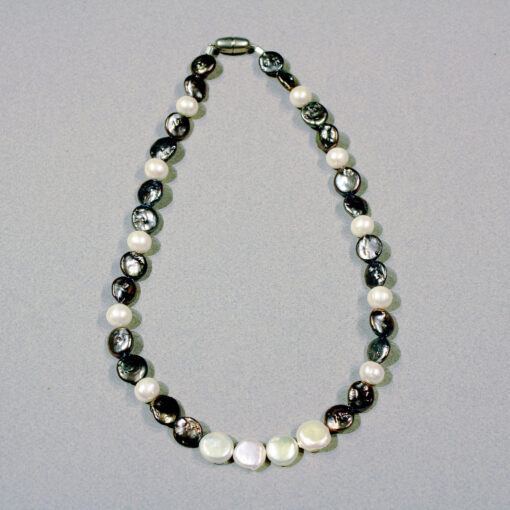 Pendentif et petit collier