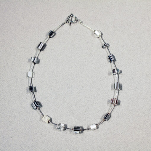 Pendentif et petit collier